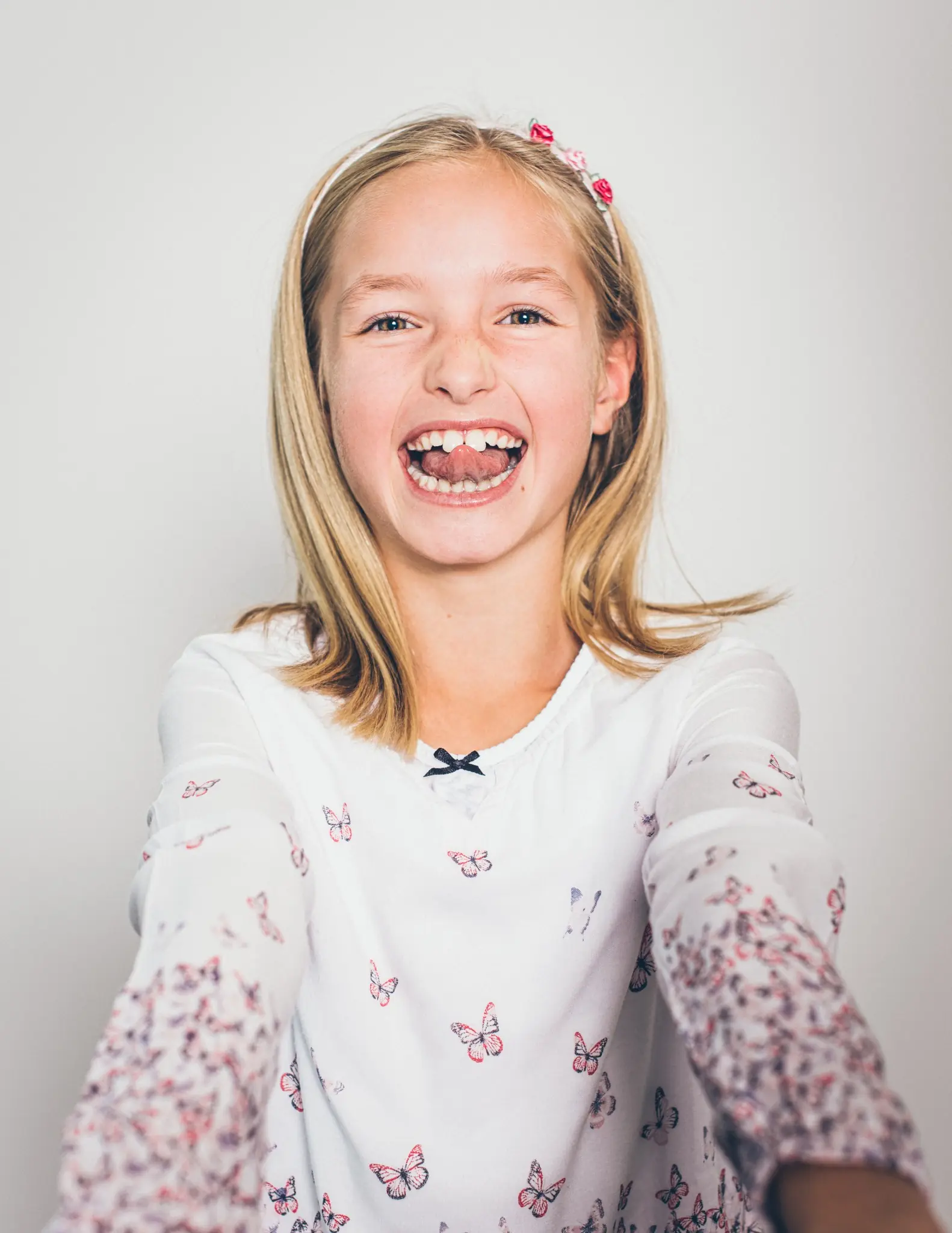 Emma lachend